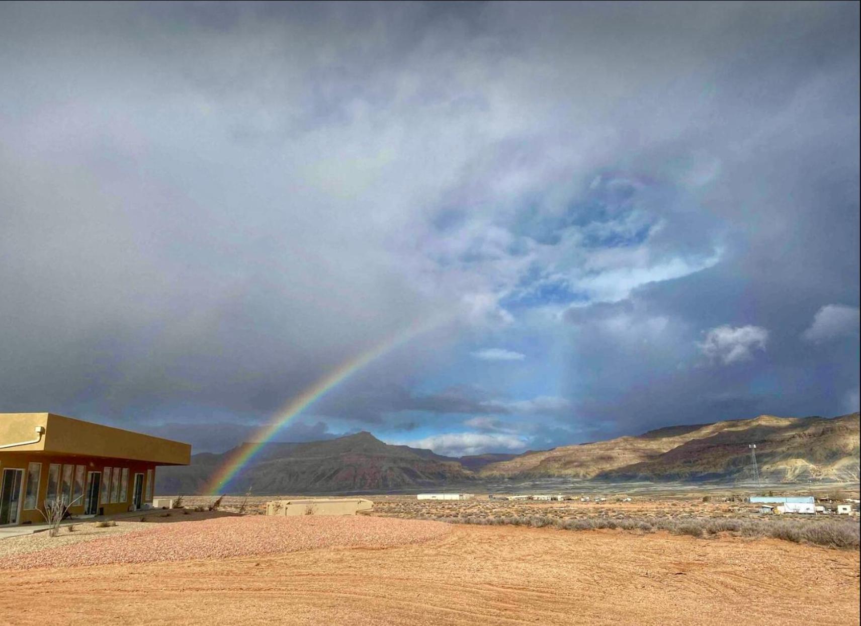 Page Arizona Border Town- Crimson Suite, Desert Canyon Getaway With Views Big Water Dış mekan fotoğraf