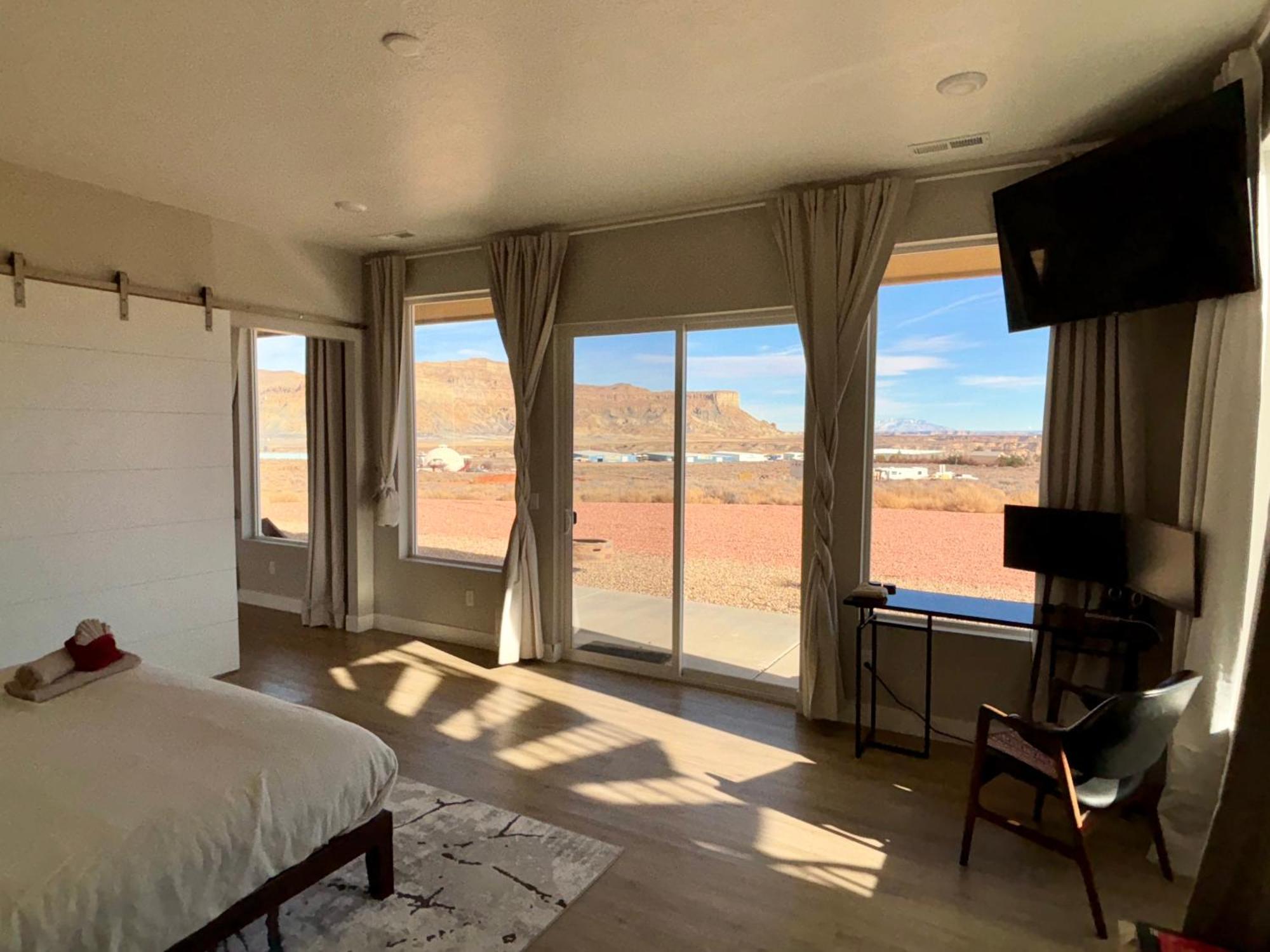 Page Arizona Border Town- Crimson Suite, Desert Canyon Getaway With Views Big Water Dış mekan fotoğraf